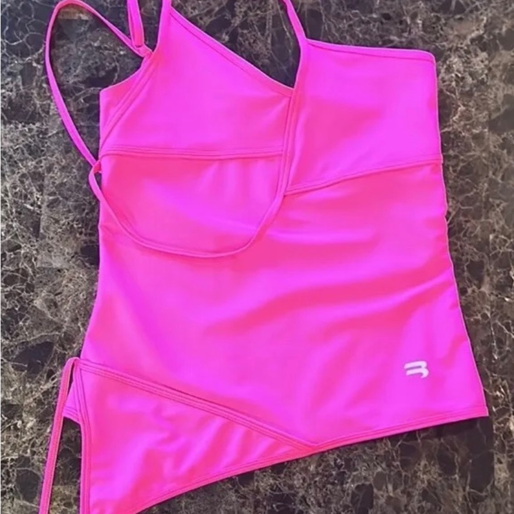 Balenciaga BRAND NEW TANK TOP SIZE 36 pink